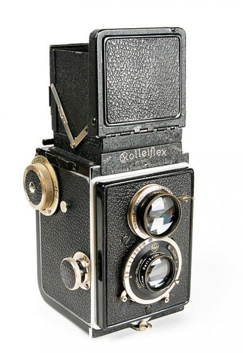 1928年，禄来双反相机也出现了